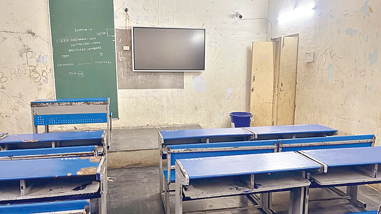 Intermediate Examinations  రేపటి నుంచి ఇంటర్‌ పరీక్షలు