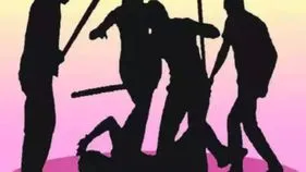 రాజంపేటలో గంజాయి బ్యాచ్ వీరంగం.. హాస్టల్ యజమానిపై కర్రలతో దాడి!