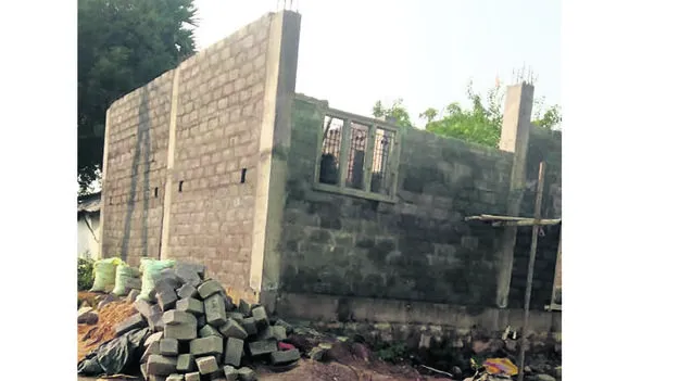 ప్రభుత్వ సాయంలో పావు వంతు ఇసుకకే