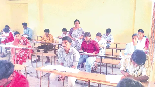 ప్రశాంతంగా ఇంటర్‌ పరీక్షలు ప్రారంభం