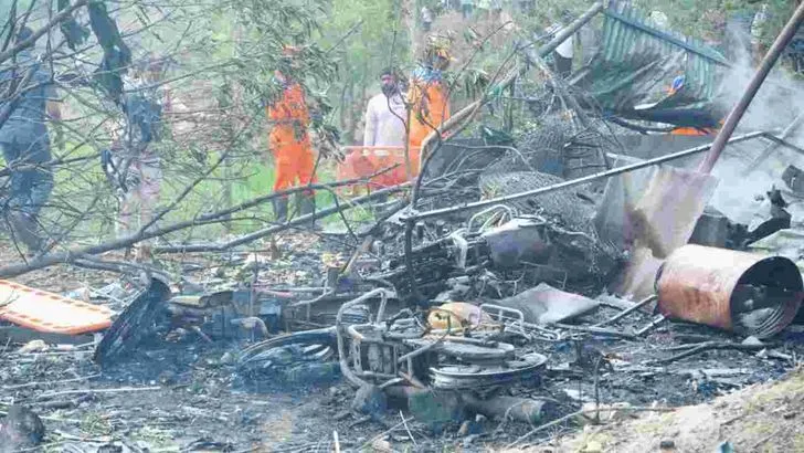 బాణసంచా పేలుడు బాధిత కుటుంబాలకు సీఎం చంద్రబాబు పరామర్శ