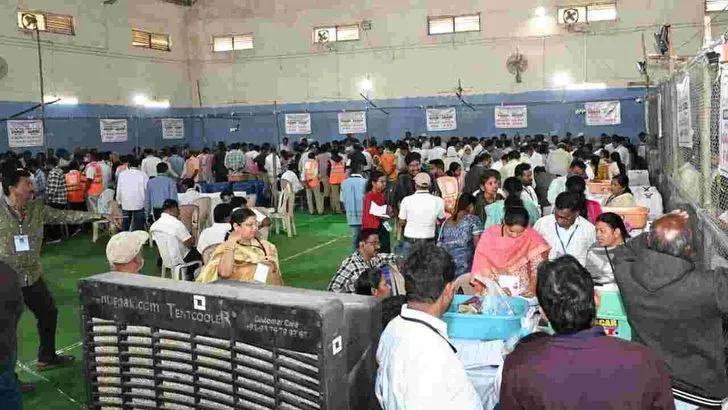 కరీంనగర్, నిజామాబాద్‌ జిల్లాల్లో మున్సిపల్ ఎన్నికల ఓట్ల లెక్కింపు మొదలు