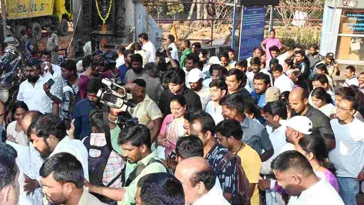 తిరుమల శ్రీవారిని దర్శించుకున్న కల్వకుంట్ల కవిత