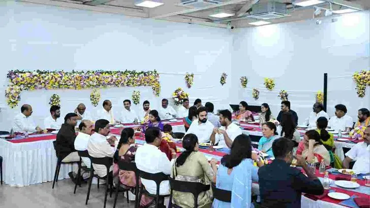 కృష్ణా తీరం.. ఆత్మీయ సంబరం 