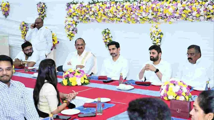 కృష్ణా తీరం.. ఆత్మీయ సంబరం 