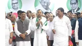 జేడీయూలో చేరిన నితీశ్ కుమార్ తనయుడు నిశాంత్ కుమార్