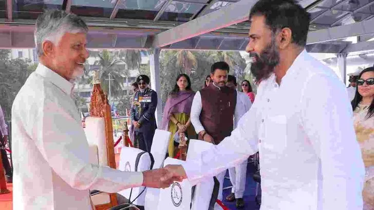 'ఇంటర్నేషనల్ ఫ్లీట్ రివ్యూ'లో ప్రత్యేక ఆకర్షణగా పవన్ దంపతులు