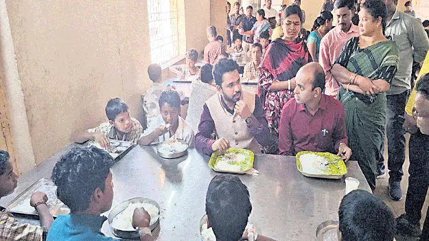 విద్యార్థులకు తాజా ఆహారం అందించాలి