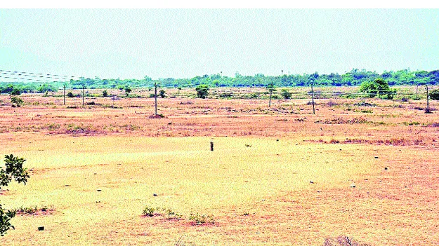 శెట్టిపల్లె ప్లాట్లకు సామూహిక రిజిస్ట్రేషన్లు 