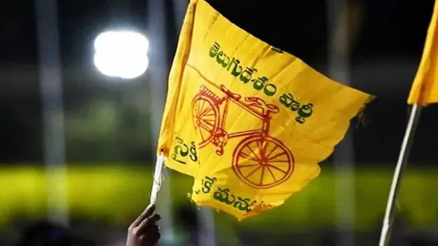 వెంకన్న భక్తులకు వైసీపీ క్షమాపణ చెప్పాలి: గల్ఫ్ టీడీపీ నేత