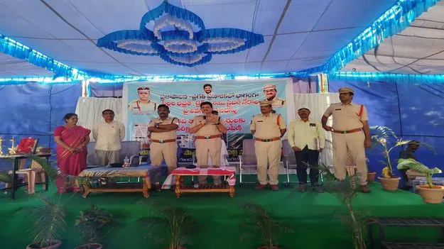 ఆత్మవిశ్వాసంతో పరీక్షలకు హాజరుకావాలి