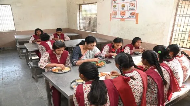 kumaram bheem asifabad- భోజనంలో మెనూ పాటించాలి