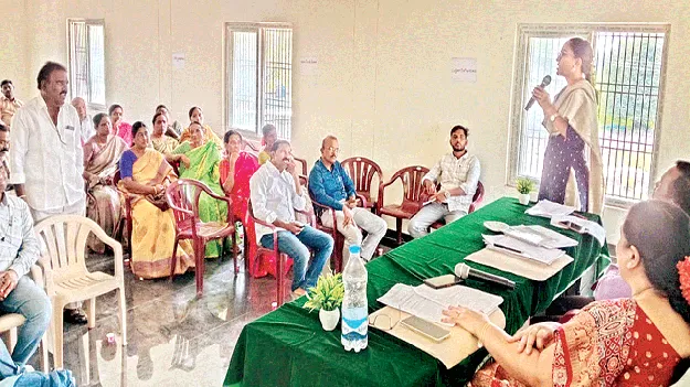 వేధిస్తున్న యూరియా కొరత 