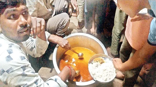 చికెన్‌ అడిగితే చీదరింపులు