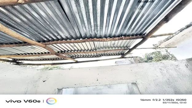 అరకొర నిర్మాణాలు..  అలంకారప్రాయాలు..