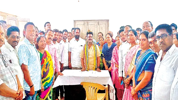 ప్రజలందరికీ ప్రభుత్వ సేవలు