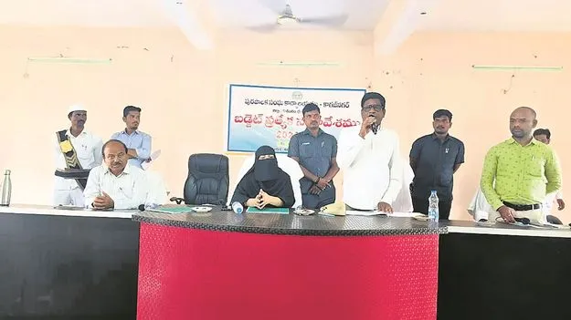 kumaram bheem asifabad- కాగజ్‌నగర్‌ పట్టణాభివృద్ధికి పాటుపడాలి