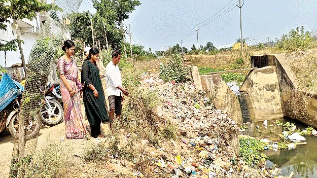 అక్షరం అండగా.. పరిష్కారమే అజెండాగా