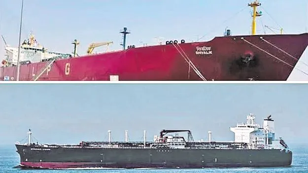 రెండు భారత నౌకలకు ‘దారి’!