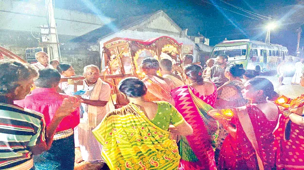 శ్రీముఖలింగేశ్వరస్వామి గ్రామోత్సవం 