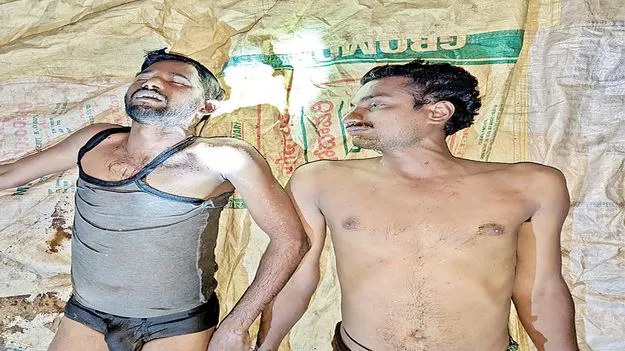 ప్రాణాలు తీసిన ఈత సరదా