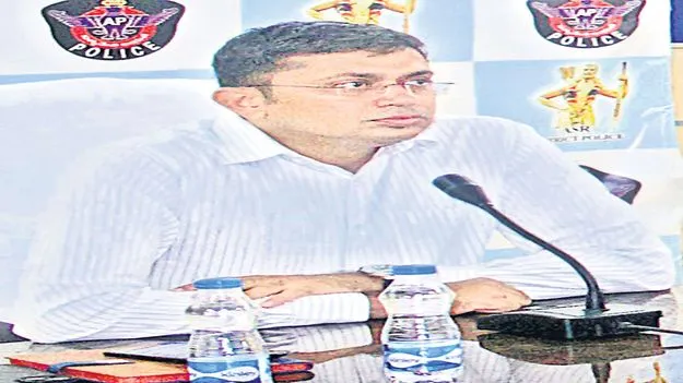 టెన్త్‌ పరీక్షలకు కట్టుదిట్టమైన భద్రత  