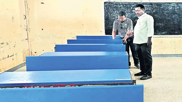 నేటి నుంచి టెన్త్‌ పరీక్షలు 