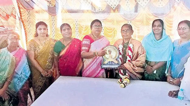 ఘనంగా మునిసిపల్‌ పాలకవర్గానికి వీడ్కోలు 