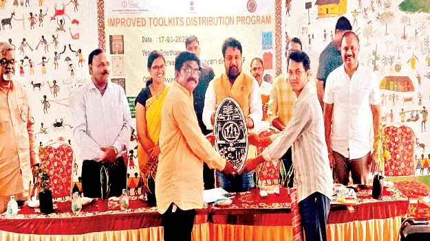 ‘సవర చిత్రకళకు ప్రభుత్వ ప్రోత్సాహం’