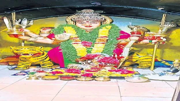 ఘనంగా ధారాలమ్మ జాతర ప్రారంభం