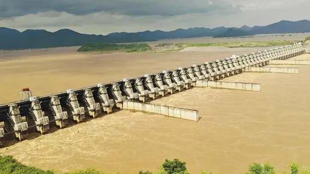 రాజమహేంద్రవరానికి మకాం మార్చండి