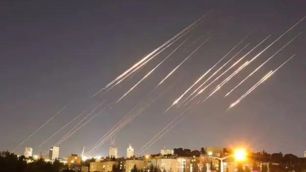 ఇరాన్‌ క్షిపణి దాడిలో ఇందూరు వాసికి గాయాలు