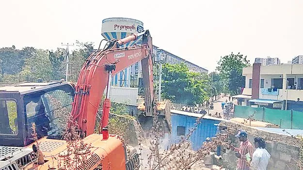 మల్లంపేట టు ప్రగతినగర్‌ రయ్‌ రయ్‌! 