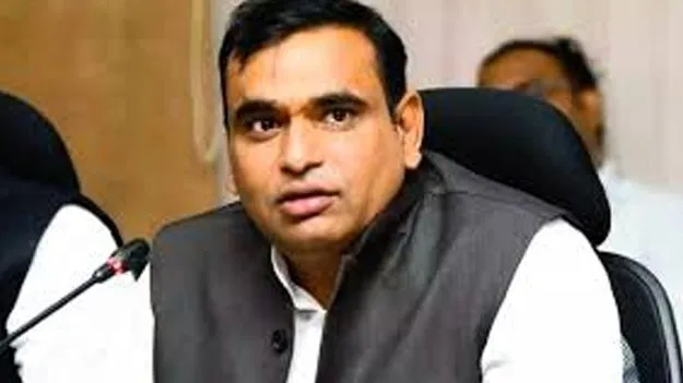 ఎనిమిది మంది లోక్‌సభ సభ్యులపై సస్పెన్షన్‌ ఎత్తివేత