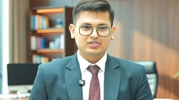 సివిల్స్‌ టాపర్‌కు 52.88 శాతం మార్కులు