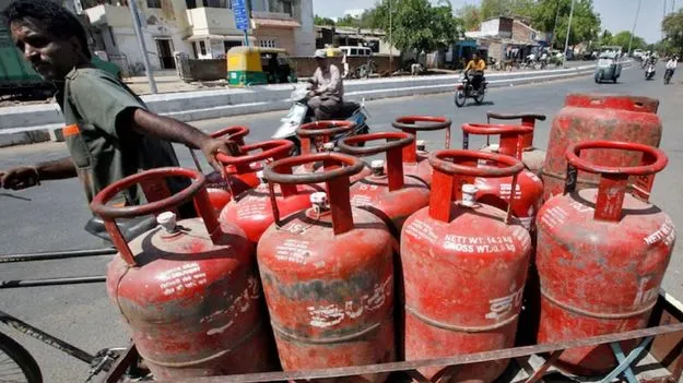 ఇప్పటి వరకూ లేని వారికే ఎల్‌పీజీ ఈ-కేవైసీ