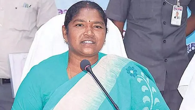 కేటీఆర్‌.. మీ పార్టీ నేతల డ్రగ్స్‌ దందాపై మాట్లాడు!