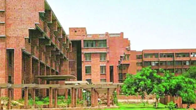 జేఎన్‌యూ వీసీపై నేడు విద్యార్థుల ‘రెఫరెండం’!