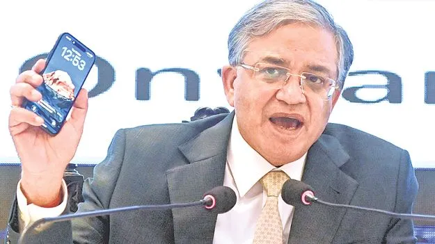 ఓటర్ల జాబితా నుంచిఅర్హులైన ఏ ఒక్కరినీ తొలగించం!