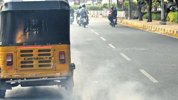 పెట్రోల్‌, డీజిల్‌ ఆటోలు ఈవీలుగా మార్పు