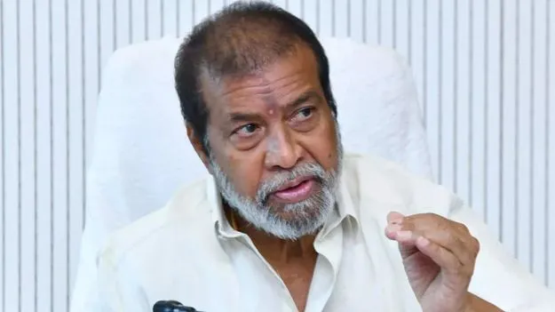 అనారోగ్యం ఉన్నట్లు తేలితే తక్షణమే చికిత్స