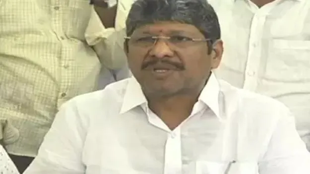 వీఆర్‌ఏలను ఆర్థికంగా ఆదుకోవాలి: బొప్పరాజు