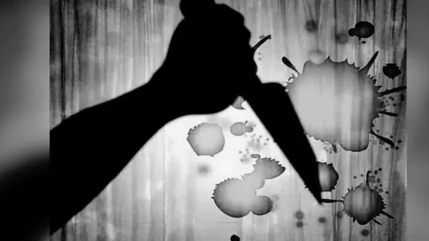 నిద్రిస్తున్న పిల్లలపై కత్తితో తల్లి దాడి