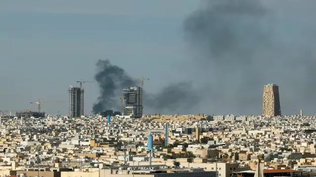 మీ ఫోన్లలో యుద్ధ వీడియోలను తొలగించండి