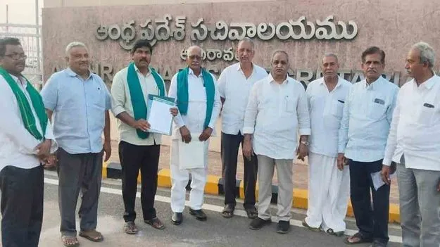 కోకో రైతుకు భరోసానివ్వాలి