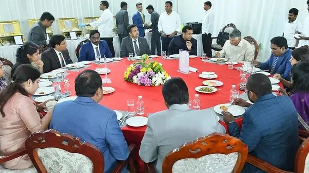 కలెక్టర్లూ.. వెల్‌డన్‌!