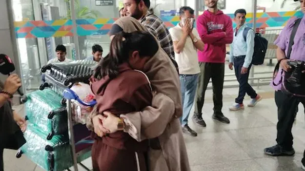 ఆర్మేనియా, అజర్‌బైజాన్‌ మీదుగా భారత్‌కు