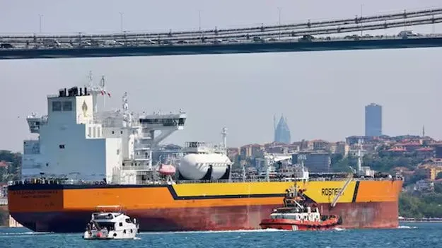 మూడింతలు పెరిగిన నౌకా చార్జీలు ఫియో