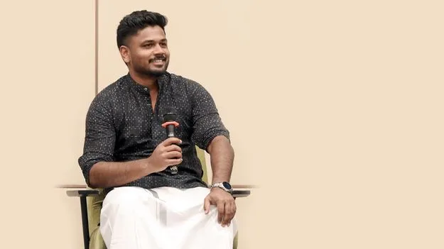 ధోనీ నుంచి ఎంతో నేర్చుకోవాలి..