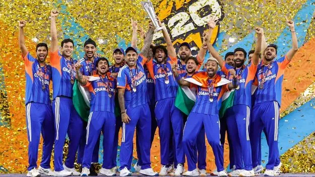 చాంపియన్లకు రూ. 131 కోట్లు